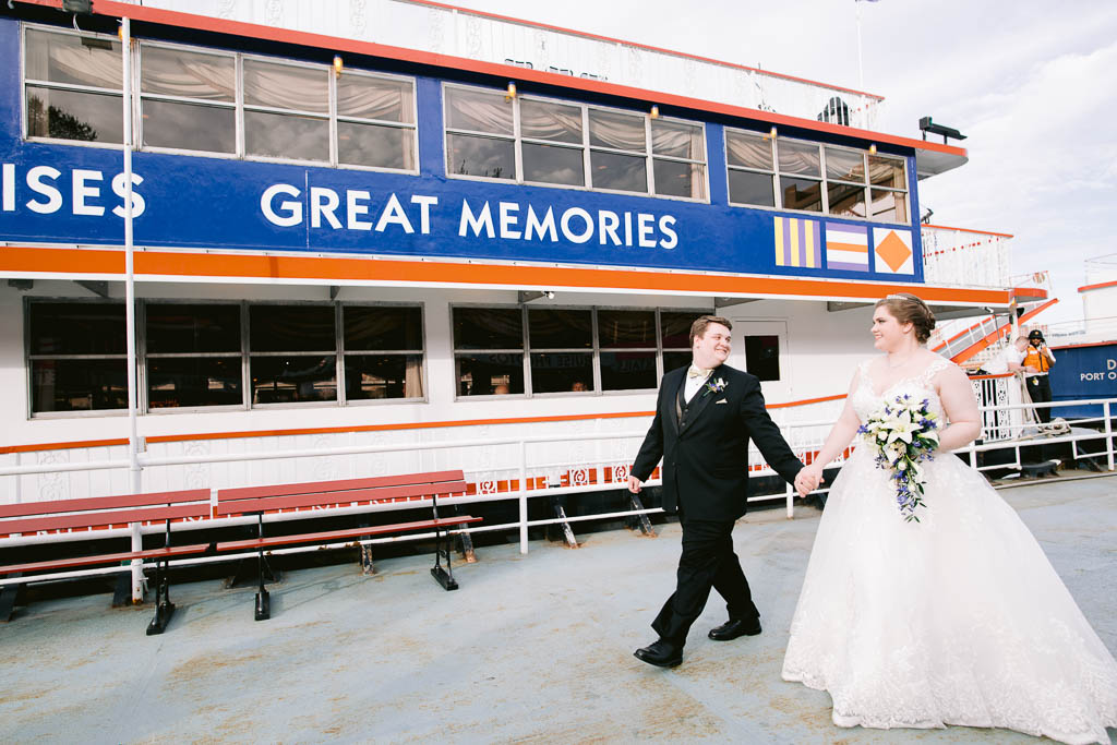gateway clipper wedding pittsburgh pa, pittsburgh pa wedding photographer, gateway clipper wedding photographer