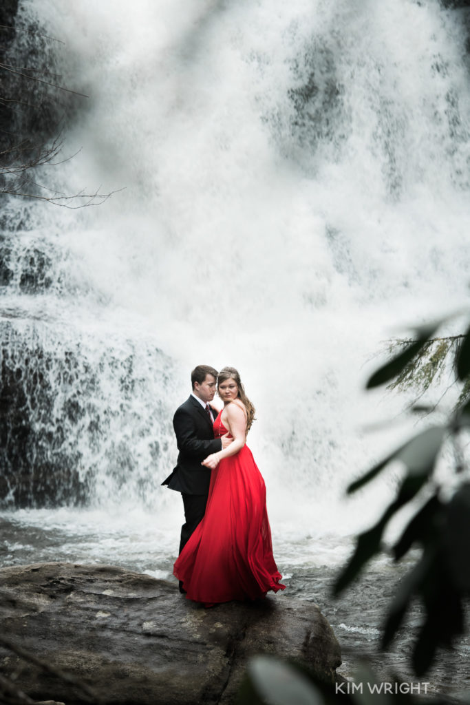 Adventure elopements,adventure engagement session,Adventure Wedding Photographer,adventure wedding photography,bohemian engagement photos,bohemian style engagement photos,boho style,bridal veil falls,el capitan,elopement photographer,hiking wedding photos,mountain engagement photos,National Park wedding photographer,waterfalls,Yosemite adventure session,Yosemite National Park,Yosemite Wedding Photographer,yosemite wedding photos, swallow falls, swallow falls md